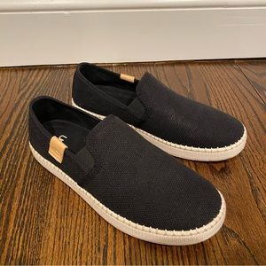 UGG canvas slip-on sneaker